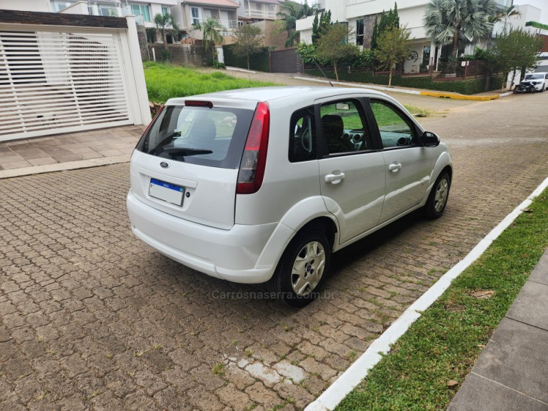 FIESTA 1.0 SE 8V FLEX 4P MANUAL - 2014 - MONTENEGRO