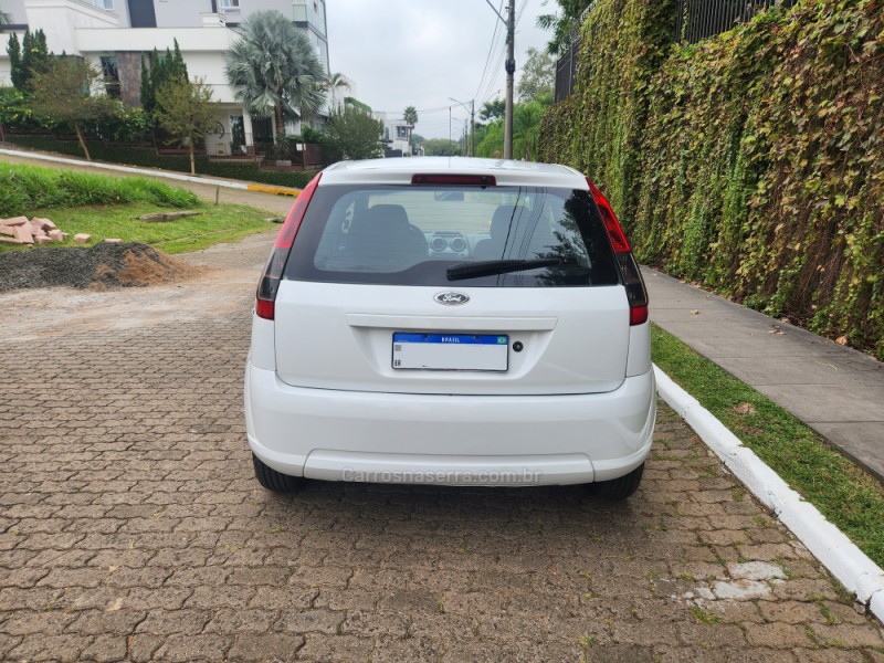 FIESTA 1.0 SE 8V FLEX 4P MANUAL - 2014 - MONTENEGRO