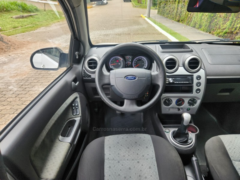 FIESTA 1.0 SE 8V FLEX 4P MANUAL - 2014 - MONTENEGRO