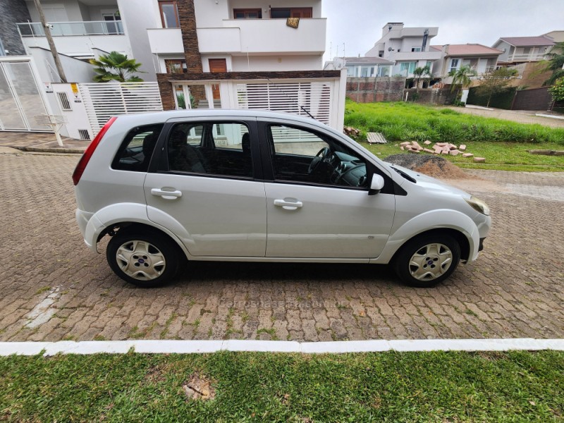 FIESTA 1.0 SE 8V FLEX 4P MANUAL - 2014 - MONTENEGRO