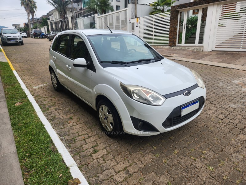 FIESTA 1.0 SE 8V FLEX 4P MANUAL - 2014 - MONTENEGRO