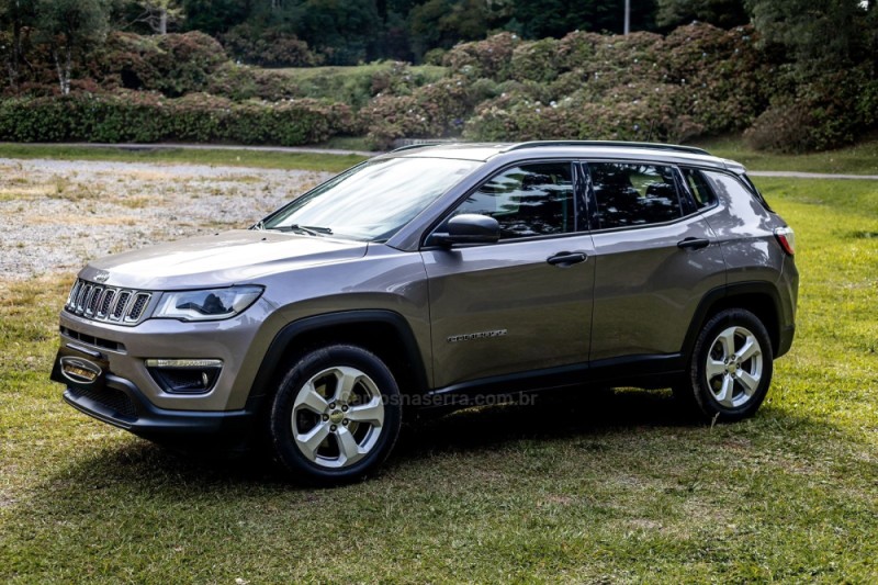 COMPASS 2.0 SPORT 4X2 16V GASOLINA 4P AUTOMÁTICO - 2017 - GRAMADO