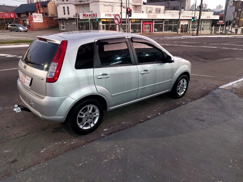 FIESTA 1.6 MPI HATCH 8V FLEX 4P MANUAL - 2008 - CAXIAS DO SUL