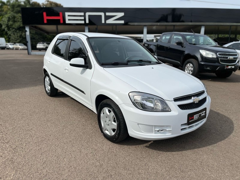 CELTA 1.0 MPFI SPIRIT 8V FLEX 4P MANUAL - 2015 - BOM PRINCíPIO