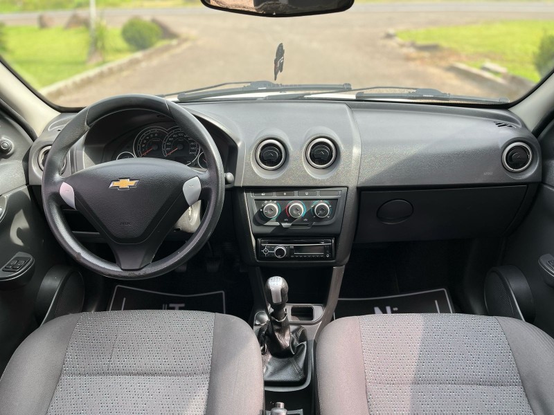CELTA 1.0 MPFI SPIRIT 8V FLEX 4P MANUAL - 2015 - BOM PRINCíPIO
