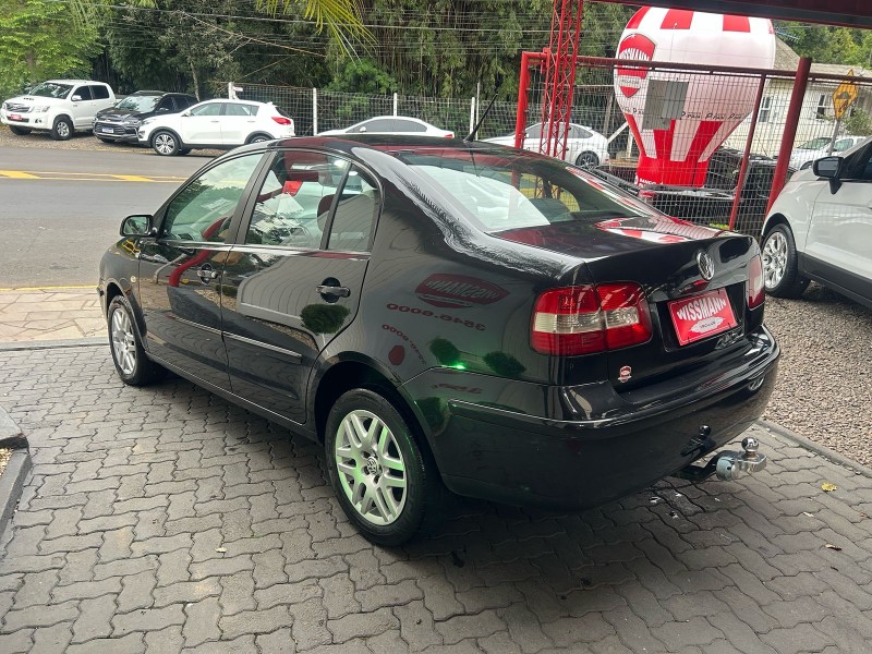 POLO SEDAN 1.6 MI COMFORTLINE 8V FLEX 4P MANUAL - 2006 - TRêS COROAS