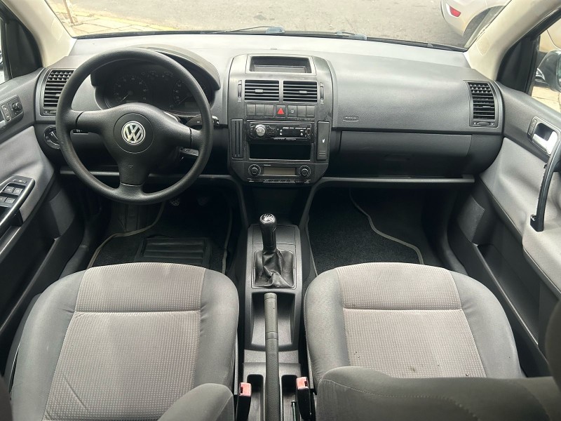 POLO SEDAN 1.6 MI COMFORTLINE 8V FLEX 4P MANUAL - 2006 - TRêS COROAS