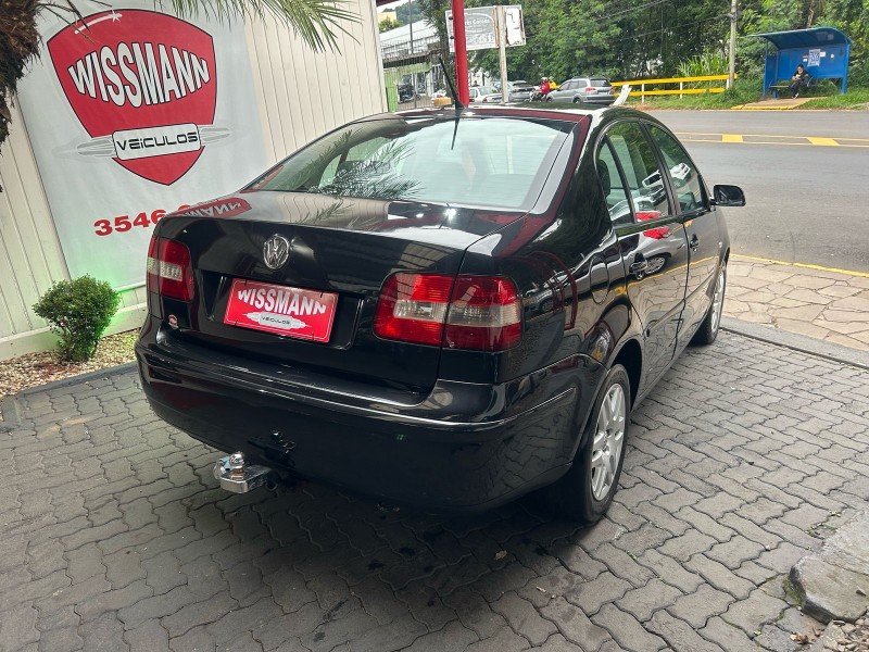 POLO SEDAN 1.6 MI COMFORTLINE 8V FLEX 4P MANUAL - 2006 - TRêS COROAS