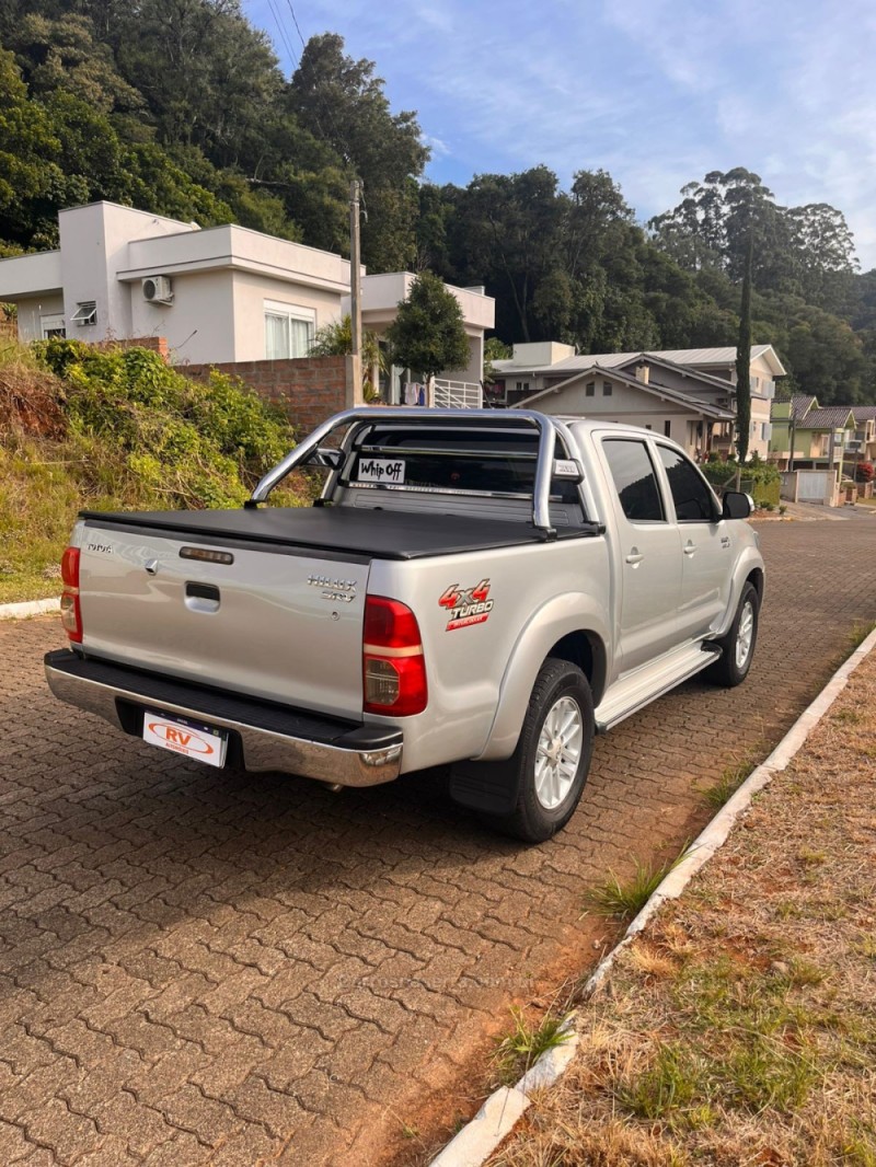 HILUX 3.0 SRV 4X4 CD 16V TURBO INTERCOOLER DIESEL 4P AUTOMÁTICO - 2014 - CARLOS BARBOSA