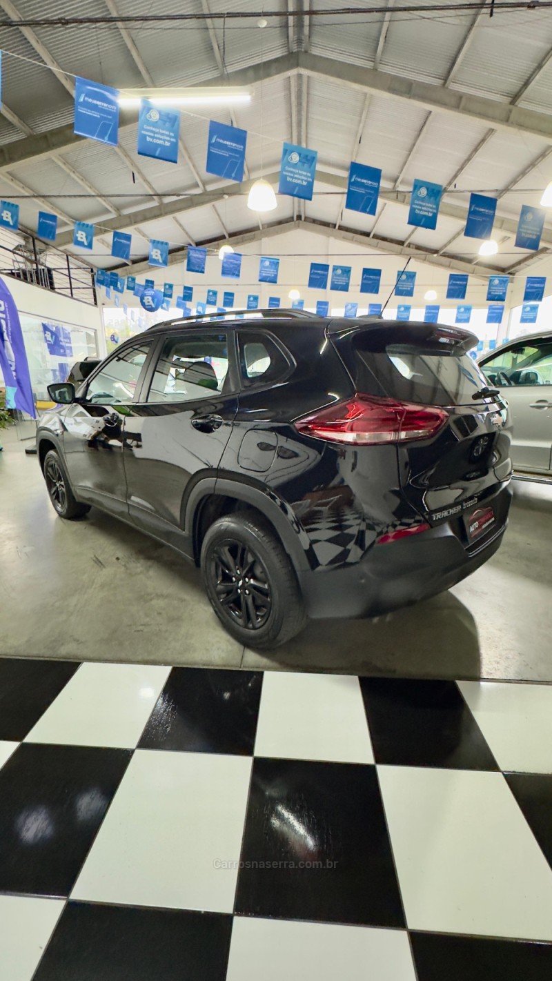TRACKER 1.0 12V LT TURBO FLEX 4P AUTOMÁTICO - 2022 - MONTENEGRO
