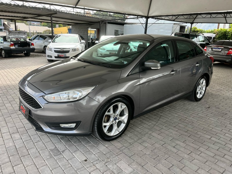 focus 2.0 se fastback 16v flex 4p automatico 2019 caxias do sul