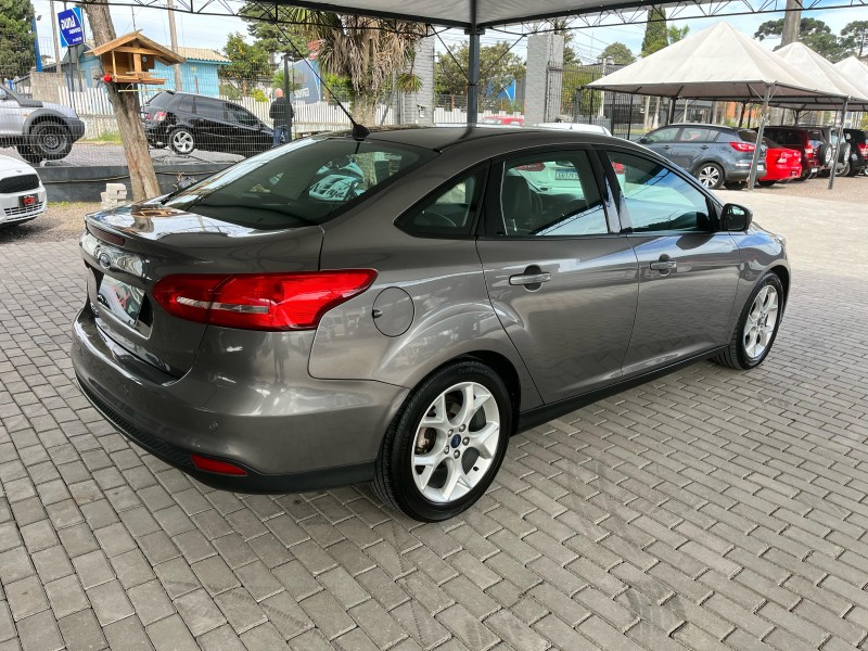 FOCUS 2.0 SE FASTBACK 16V FLEX 4P AUTOMÁTICO - 2019 - CAXIAS DO SUL