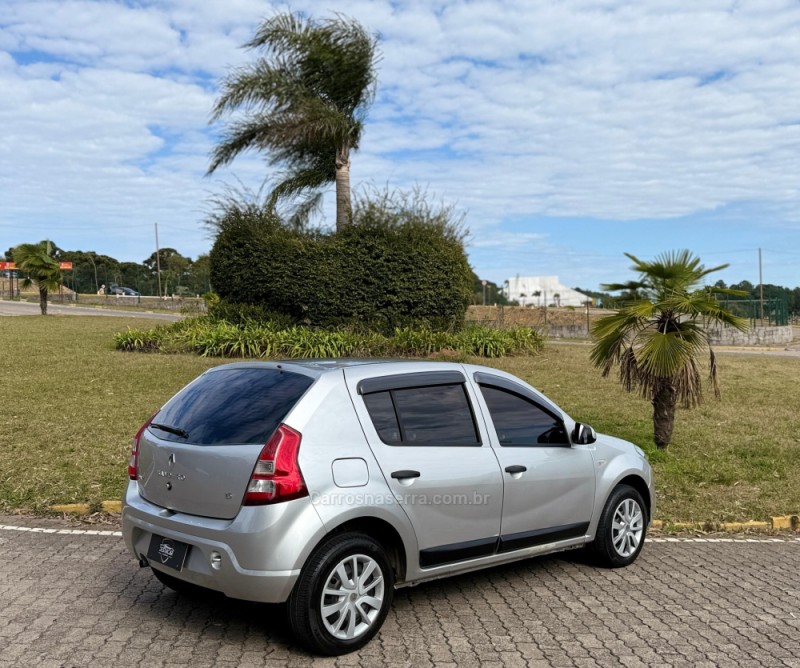 SANDERO 1.6 EXPRESSION 8V FLEX 4P MANUAL - 2013 - CAXIAS DO SUL