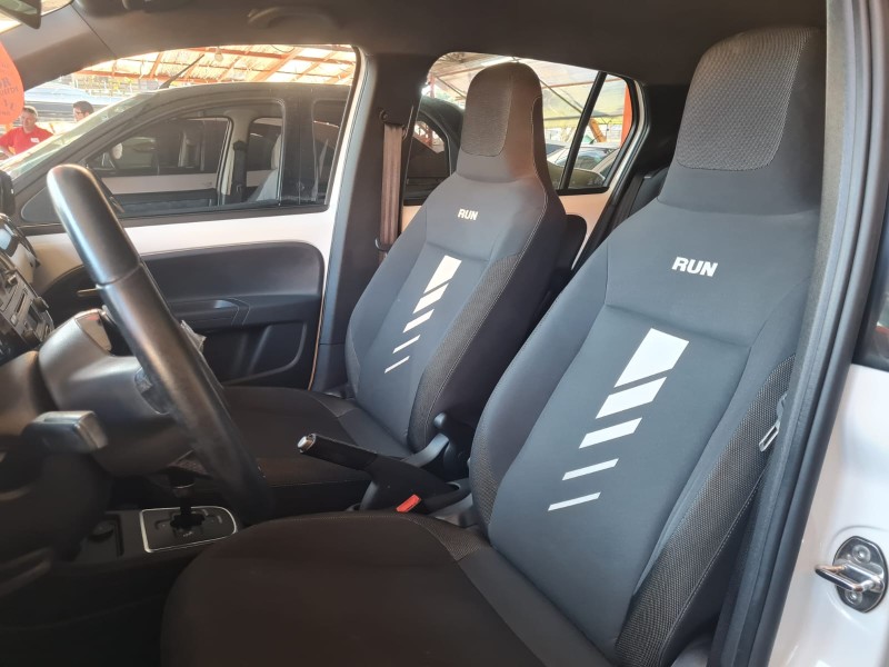 UP 1.0 MPI RUN UP 12V FLEX 4P AUTOMATIZADO - 2017 - CANELA