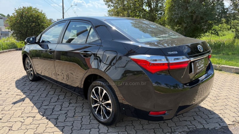 COROLLA 1.8 GLI 16V FLEX 4P AUTOMÁTICO - 2018 - DOIS IRMãOS
