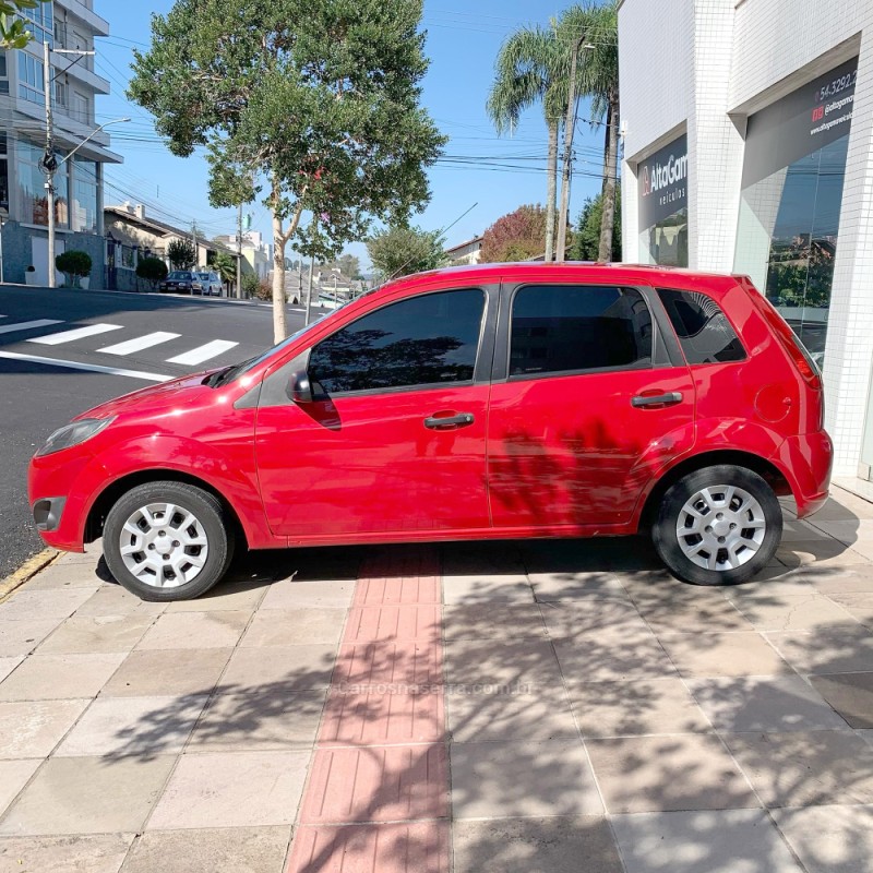 FIESTA 1.0 MPI HATCH 8V FLEX 4P MANUAL - 2013 - FLORES DA CUNHA