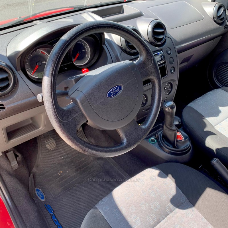 FIESTA 1.0 MPI HATCH 8V FLEX 4P MANUAL - 2013 - FLORES DA CUNHA