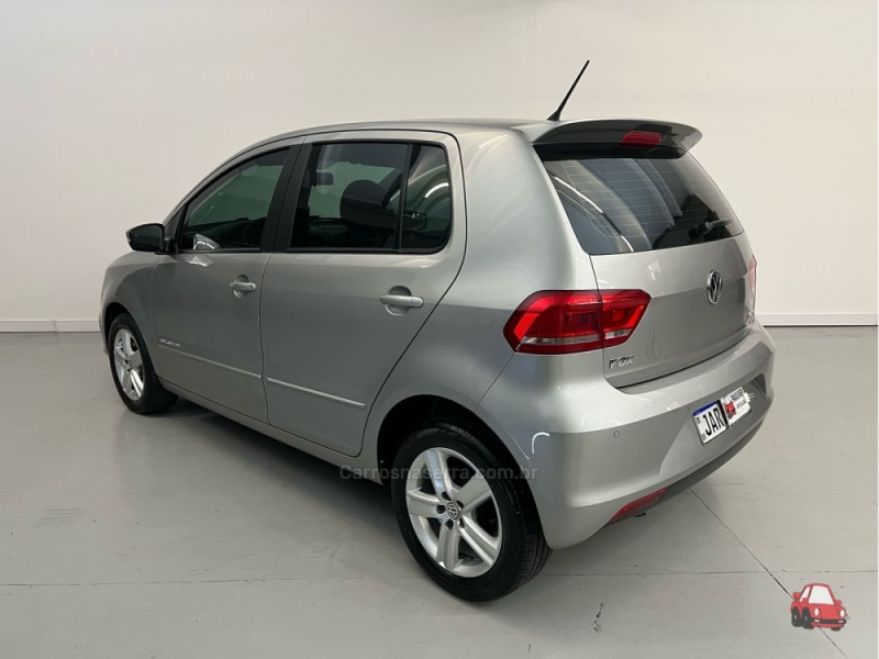 FOX 1.6 MSI COMFORTLINE 8V FLEX 4P AUTOMATIZADO - 2016 - CAXIAS DO SUL