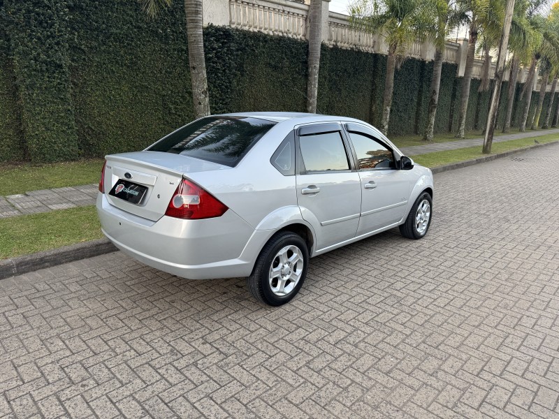 FIESTA 1.6 MPI SEDAN 8V FLEX 4P MANUAL - 2008 - CAXIAS DO SUL