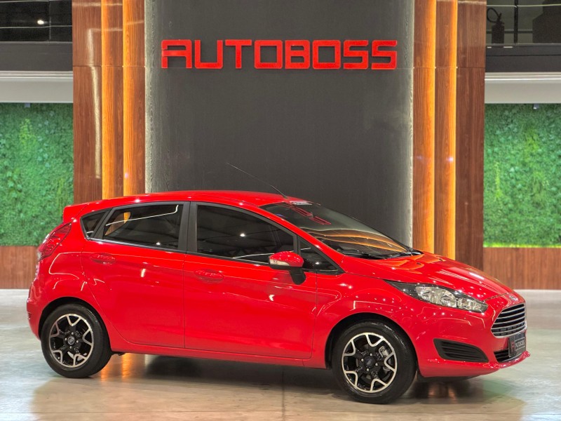 FIESTA 1.6 SE HATCH 16V FLEX 4P MANUAL - 2017 - NOVO HAMBURGO