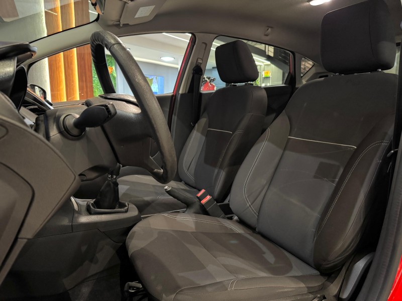FIESTA 1.6 SE HATCH 16V FLEX 4P MANUAL - 2017 - NOVO HAMBURGO