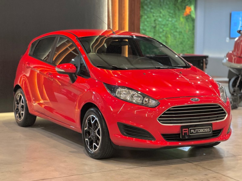FIESTA 1.6 SE HATCH 16V FLEX 4P MANUAL - 2017 - NOVO HAMBURGO