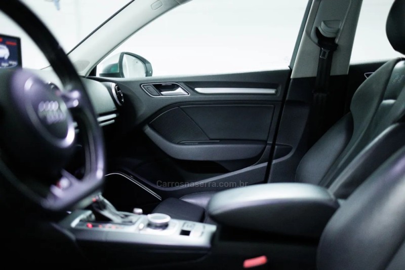 S3 2.0 TFSI SPORTBACK QUATTRO GASOLINA 4P S-TRONIC - 2015 - PORTO ALEGRE