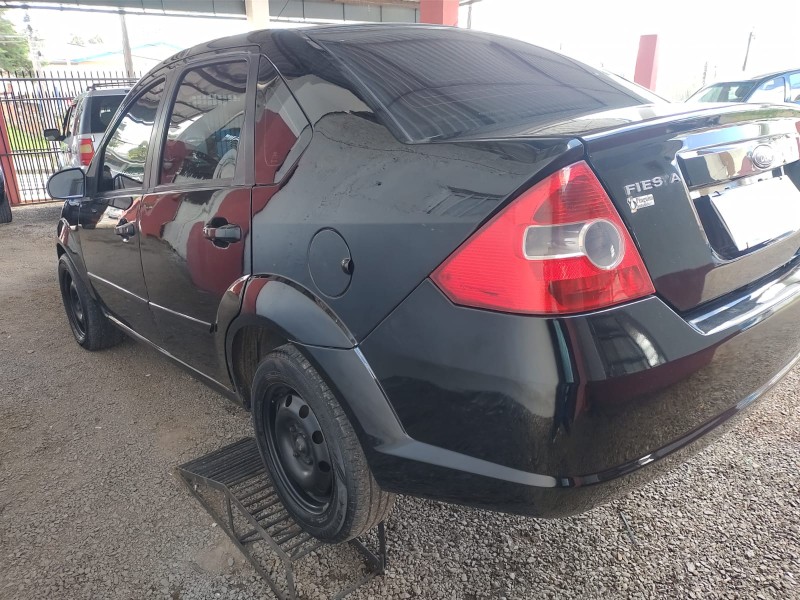 FIESTA 1.6 MPI CLASS SEDAN 8V FLEX 4P MANUAL - 2006 - CAXIAS DO SUL