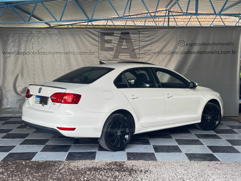 JETTA 2.0 COMFORTLINE FLEX 4P TIPTRONIC - 2012 - NOVA PRATA