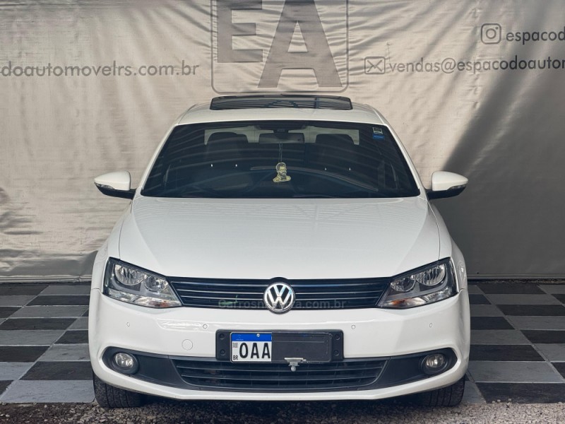 JETTA 2.0 COMFORTLINE FLEX 4P TIPTRONIC - 2012 - NOVA PRATA