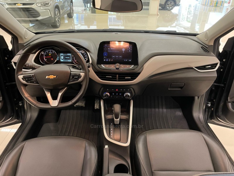 ONIX 1.0	PREMIER II PLUS 12V TURBO FLEX 4P AUTOMÁTICO - 2024 - VERANóPOLIS