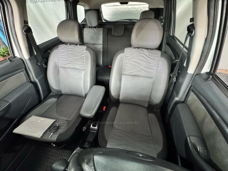 DUSTER 2.0 TECH ROAD 4X2 16V FLEX 4P AUTOMÁTICO - 2014 - NOVA PRATA