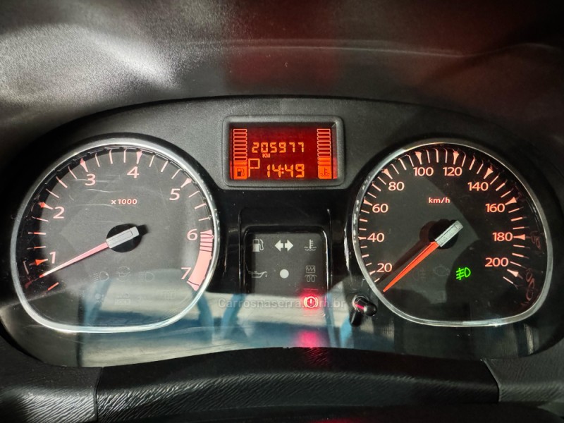 DUSTER 2.0 TECH ROAD 4X2 16V FLEX 4P AUTOMÁTICO - 2014 - NOVA PRATA