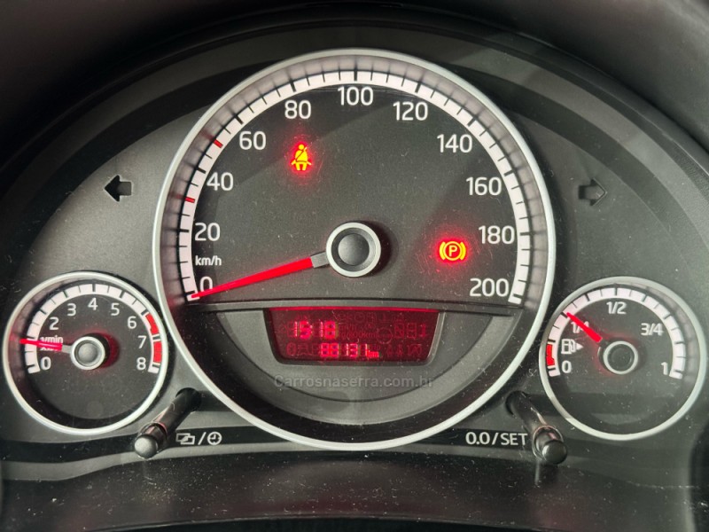 UP 1.0 MPI HIGH UP 12V FLEX 4P MANUAL - 2014 - NOVA PRATA