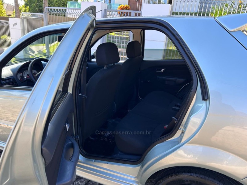 PALIO 1.0 MPI ELX 30 ANOS 8V FLEX 4P MANUAL - 2008 - VENâNCIO AIRES