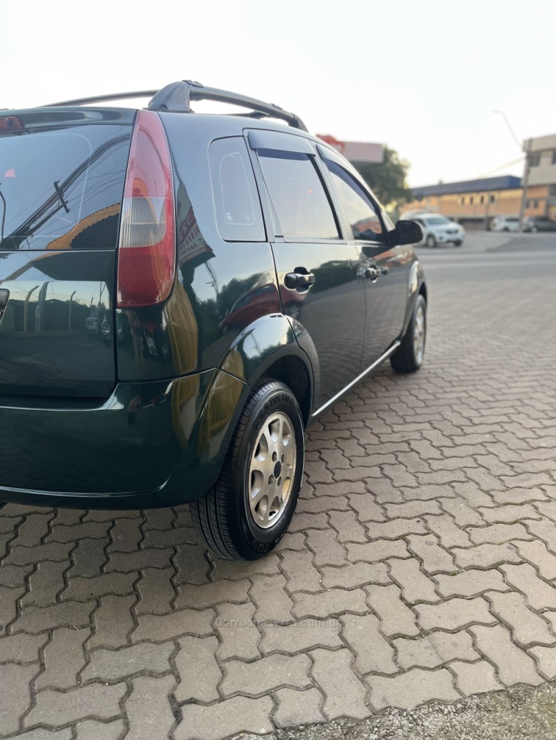 FIESTA 1.0 MPI PERSONNALITÉ 8V GASOLINA 4P MANUAL - 2003 - CAXIAS DO SUL