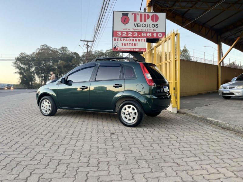 FIESTA 1.0 MPI PERSONNALITÉ 8V GASOLINA 4P MANUAL - 2003 - CAXIAS DO SUL