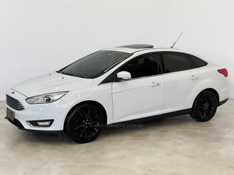 focus 2.0 titanium fastback 16v flex 4p automatico 2016 caxias do sul