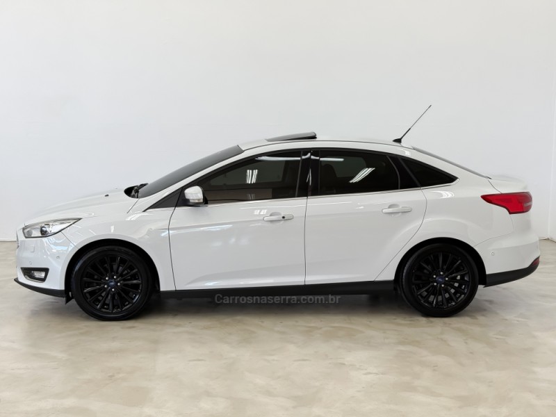 FOCUS 2.0 TITANIUM FASTBACK 16V FLEX 4P AUTOMÁTICO - 2016 - CAXIAS DO SUL