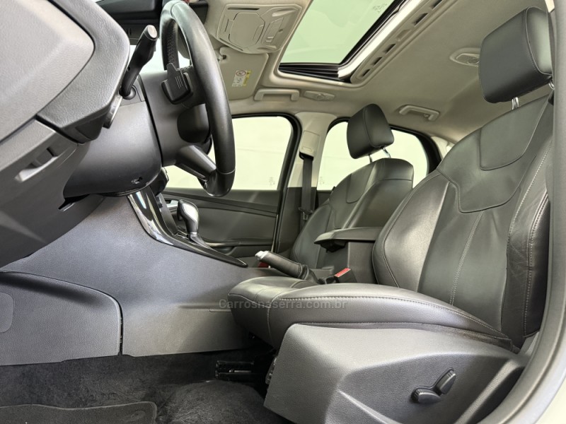 FOCUS 2.0 TITANIUM FASTBACK 16V FLEX 4P AUTOMÁTICO - 2016 - CAXIAS DO SUL