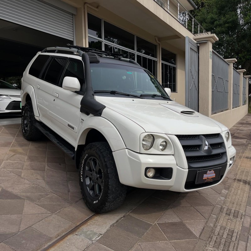PAJERO SPORT 3.5 HPE 4X4 V6 24V FLEX 4P AUTOMÁTICO - 2010 - NOVA PETRóPOLIS
