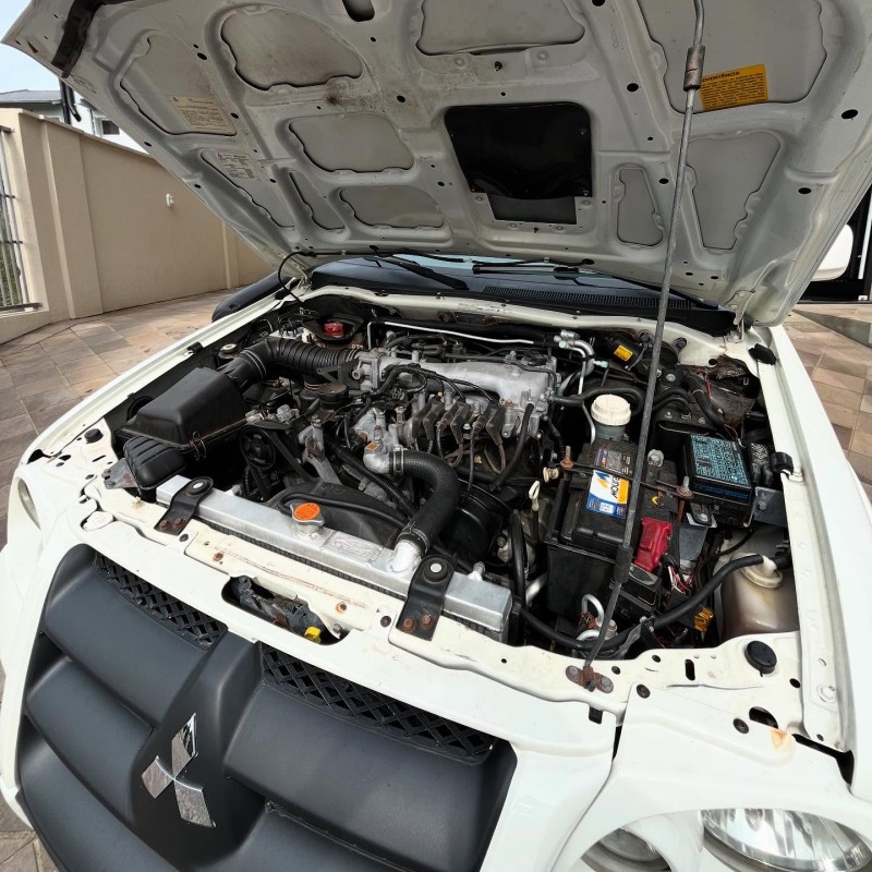 PAJERO SPORT 3.5 HPE 4X4 V6 24V FLEX 4P AUTOMÁTICO - 2010 - NOVA PETRóPOLIS
