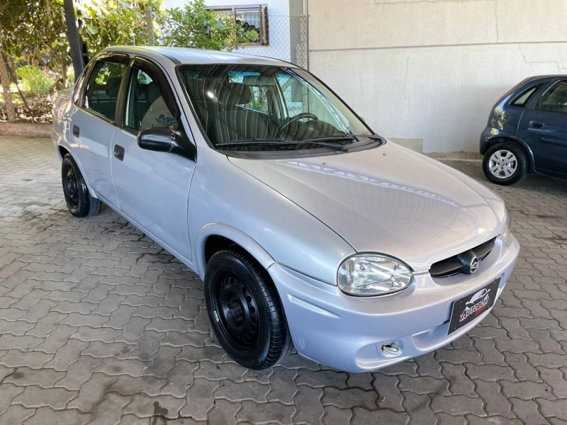CLASSIC 1.0 MPFI VHC LIFE 8V GASOLINA 4P MANUAL - 2003 - CAXIAS DO SUL
