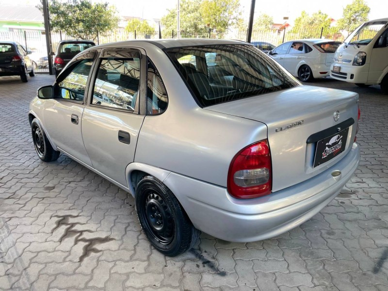 CLASSIC 1.0 MPFI VHC LIFE 8V GASOLINA 4P MANUAL - 2003 - CAXIAS DO SUL