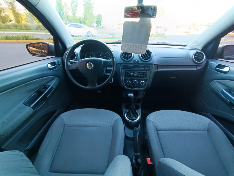 VOYAGE 1.6 MI TREND 8V FLEX 4P MANUAL - 2009 - BOM PRINCíPIO