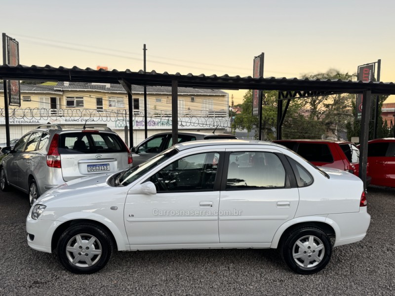 CLASSIC 1.0 MPFI LS 8V FLEX 4P MANUAL - 2012 - NOVO HAMBURGO