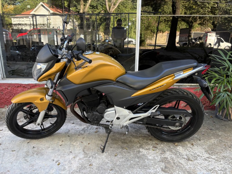 CB 300R  - 2011 - BENTO GONçALVES