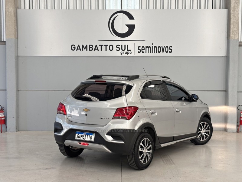 ONIX 1.4 MPFI ACTIV 8V FLEX 4P MANUAL - 2018 - BENTO GONçALVES