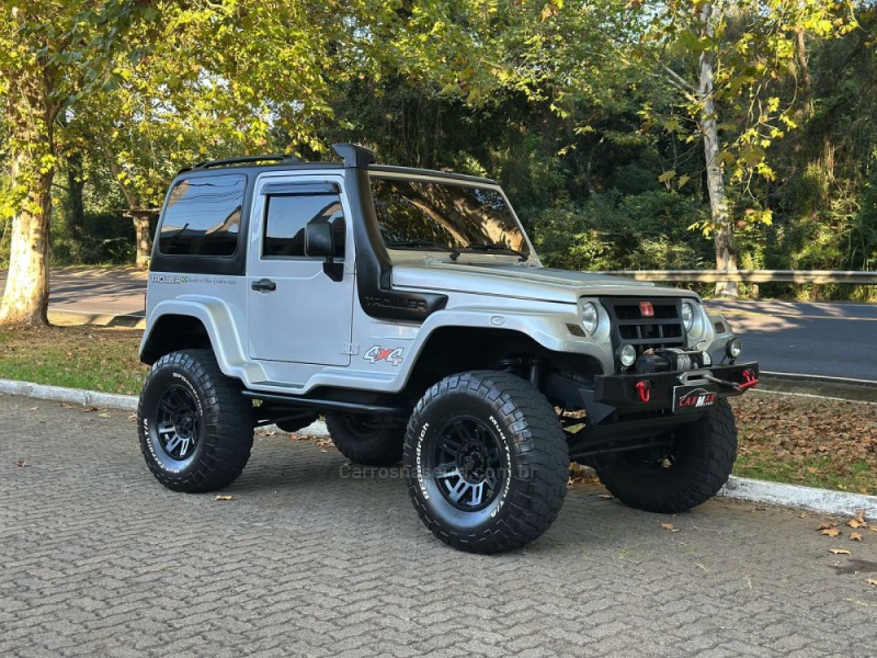T4 3.0 TETO RÍGIDO 16V TURBO ELETRONIC DIESEL 2P MANUAL - 2011 - DOIS IRMãOS