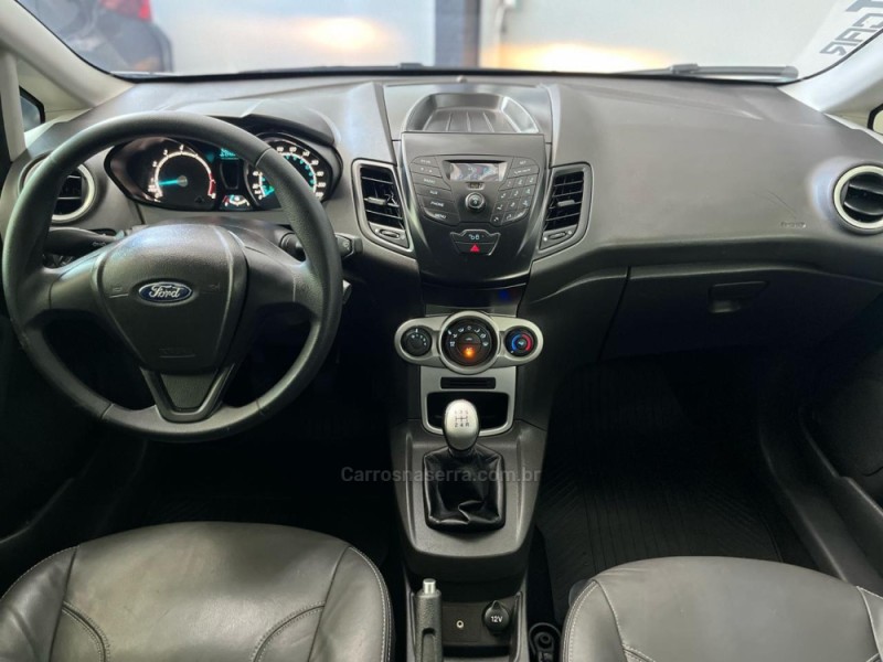FIESTA 1.6 SE HATCH 16V FLEX 4P MANUAL - 2017 - NOVO HAMBURGO